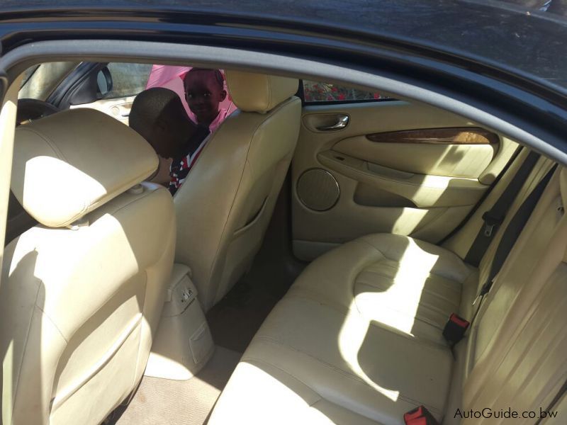 Jaguar X Type in Botswana
