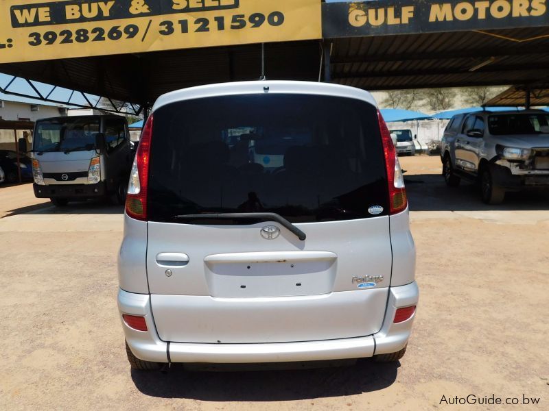 Toyota Funcargo in Botswana