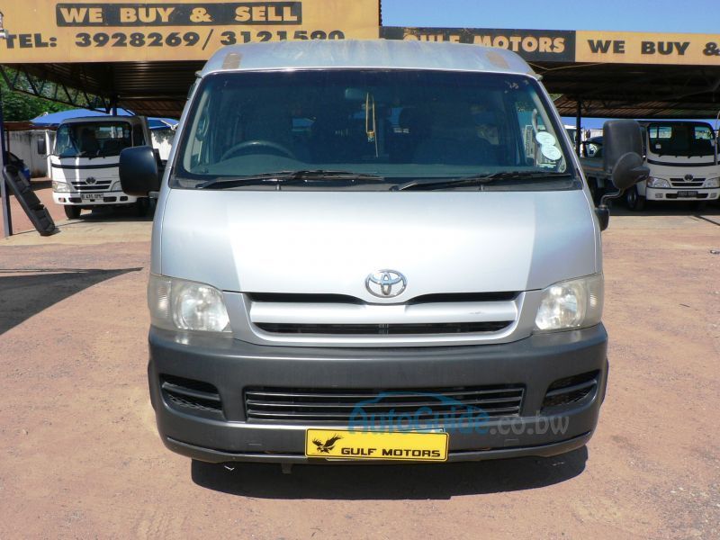 Toyota Hiace 10 Seater in Botswana