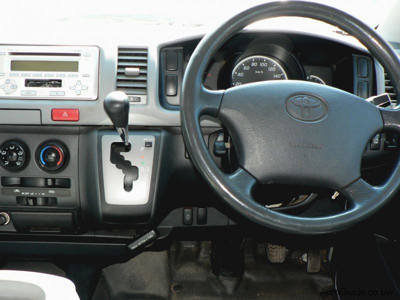 Toyota Hiace 10 Seater in Botswana