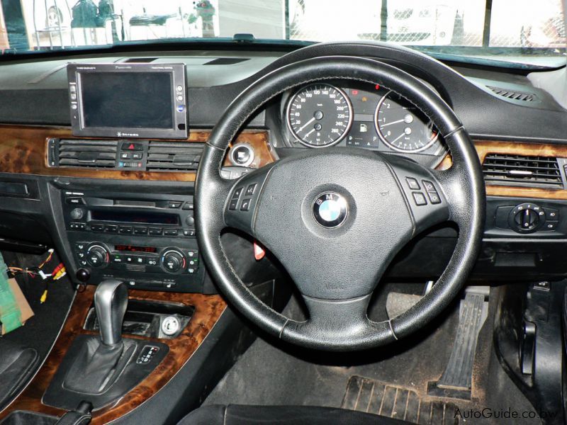 BMW 325i  in Botswana