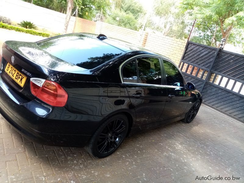 BMW E90 323i in Botswana