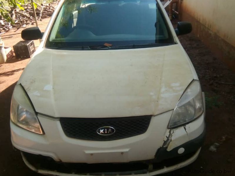 Kia Rio CVVT. 1.6l in Botswana