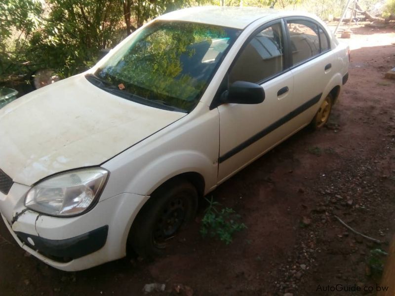 Kia Rio CVVT. 1.6l in Botswana