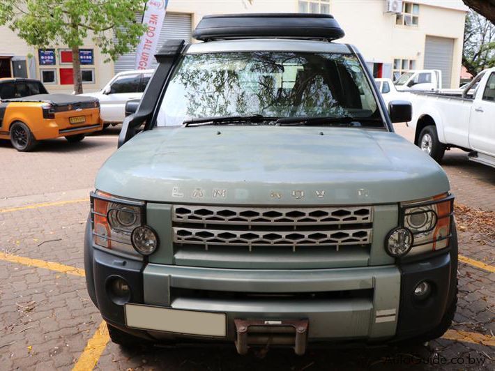 Land Rover Discovery 3 in Botswana