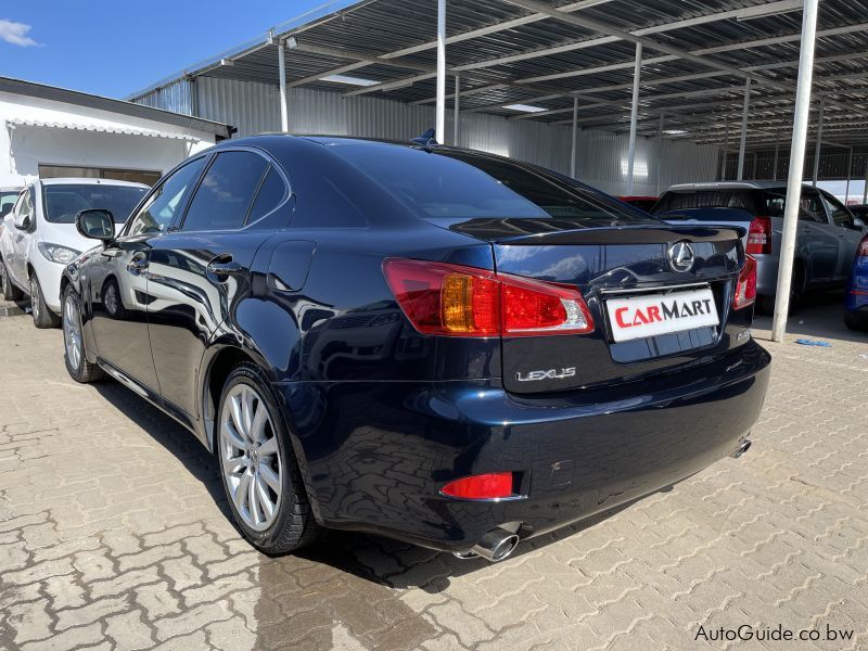 Lexus IS350 in Botswana