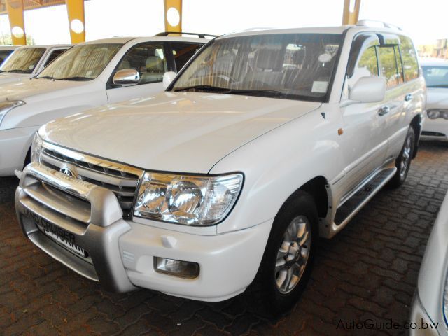 Toyota Land Cruiser 100 VX in Botswana