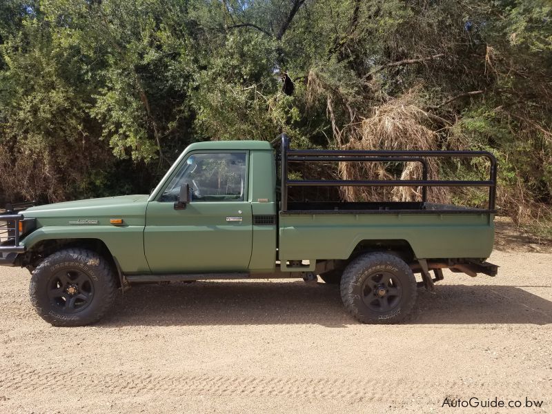 Toyota Land Cruiser in Botswana