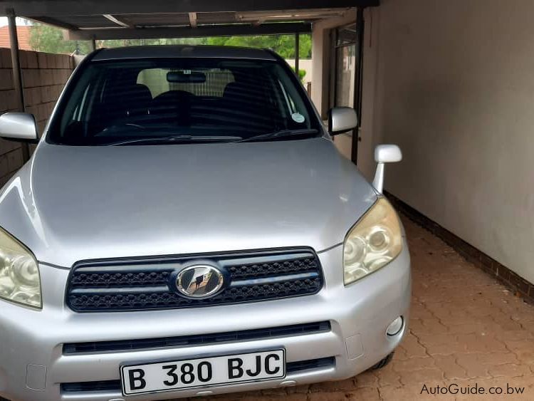 Toyota RAV4 in Botswana