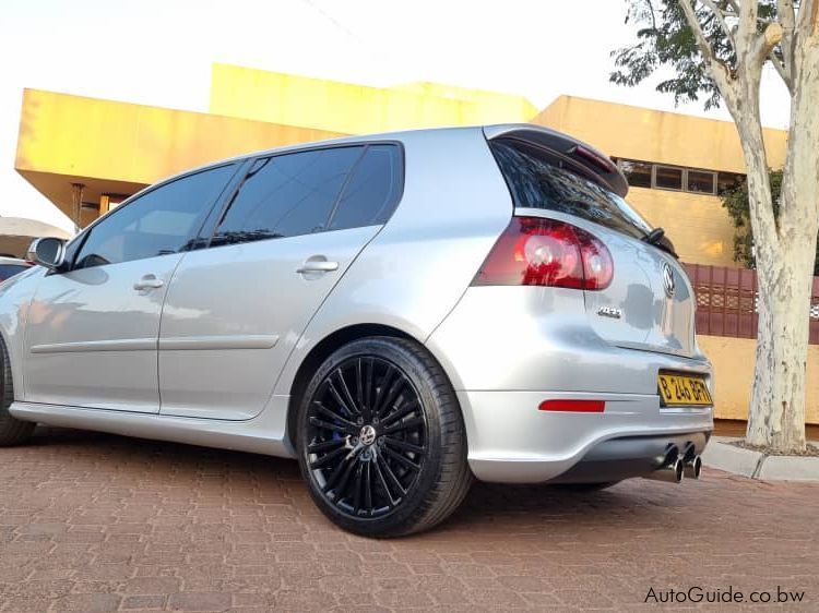 Volkswagen Golf 5 R32 in Botswana