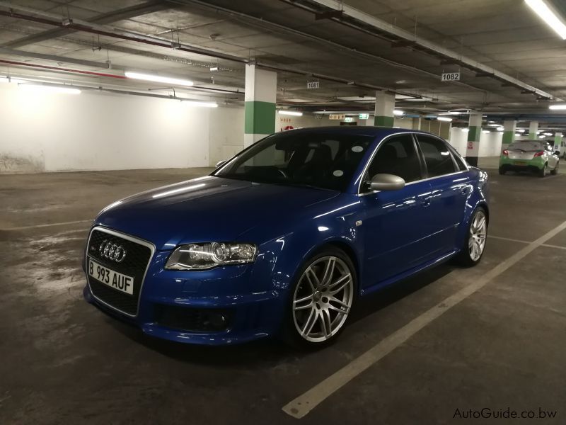 Audi RS4 in Botswana