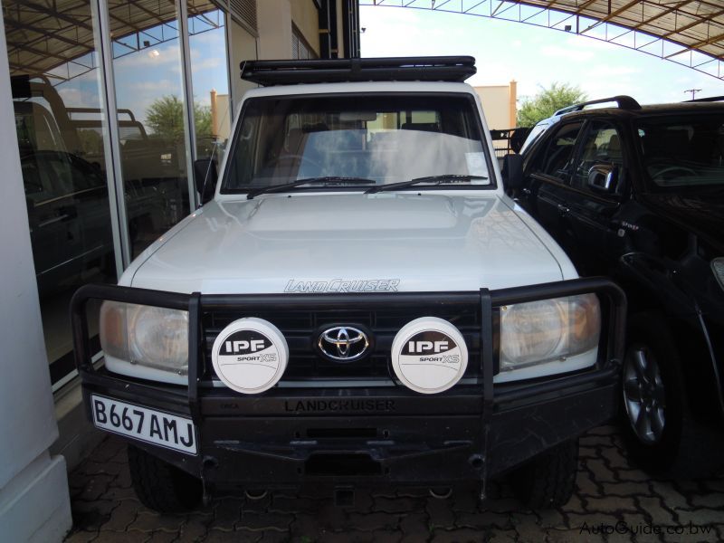 Toyota Land Cruiser 4500 EFI in Botswana