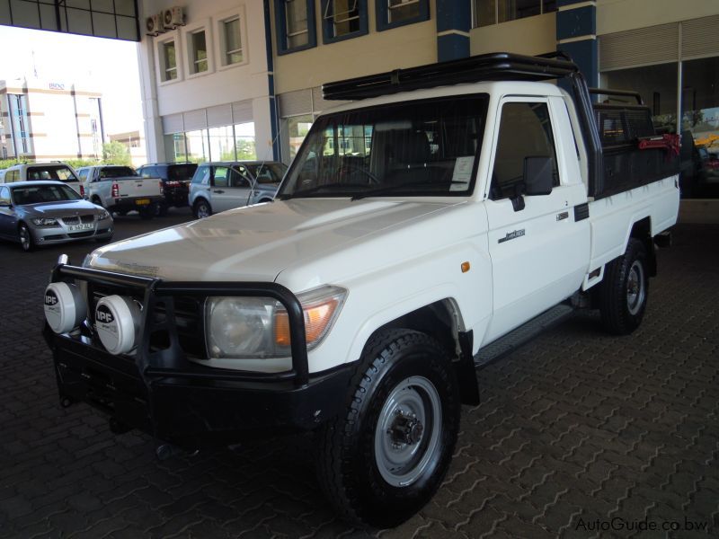 Toyota Land Cruiser 4500 EFI in Botswana