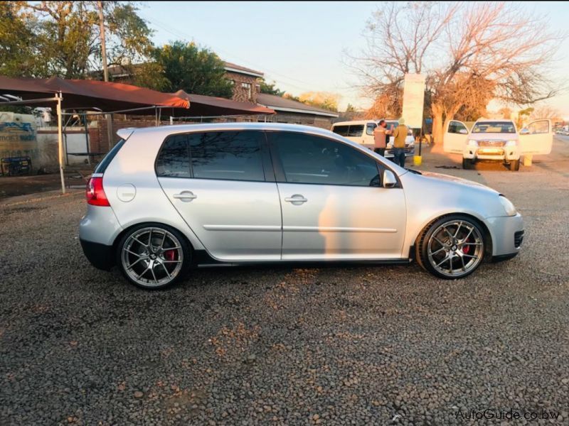 Volkswagen Golf 5 GTI in Botswana