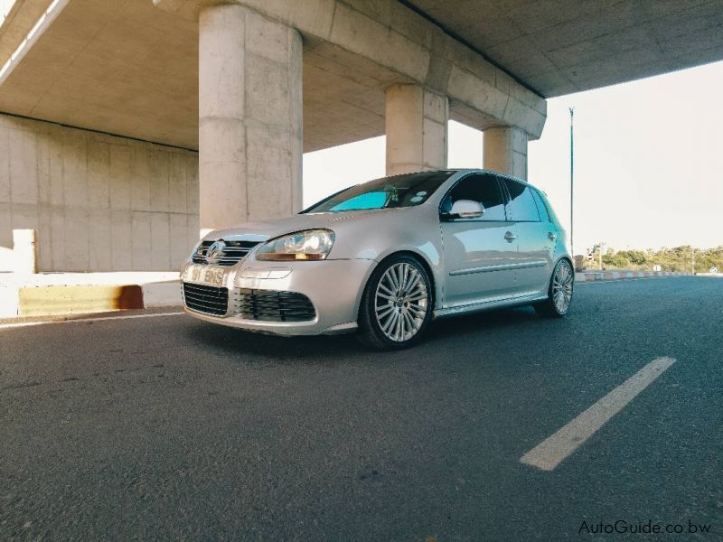 Volkswagen Golf MK5 R32 in Botswana