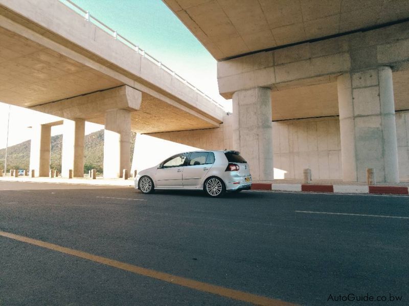 Volkswagen Golf MK5 R32 in Botswana