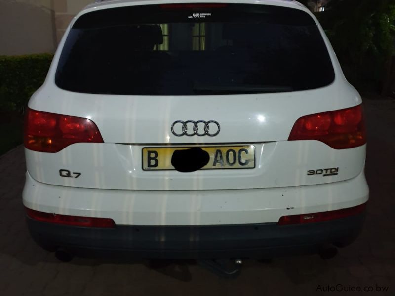 Audi Q7 in Botswana