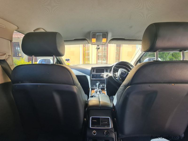 Audi Q7 in Botswana