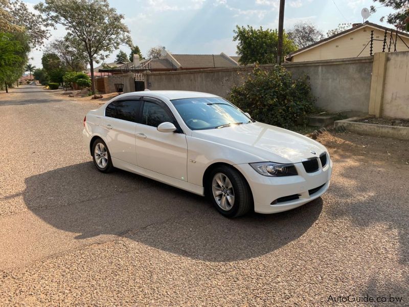 BMW 325i E90 in Botswana