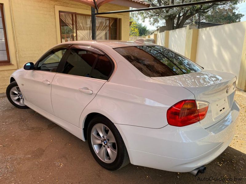 BMW 325i E90 in Botswana