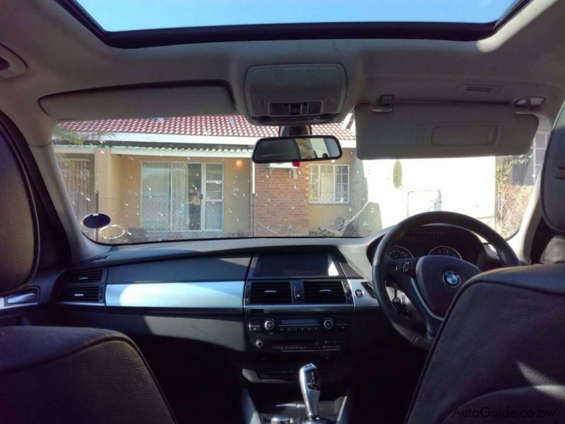 BMW X5 4.8i  E70 in Botswana
