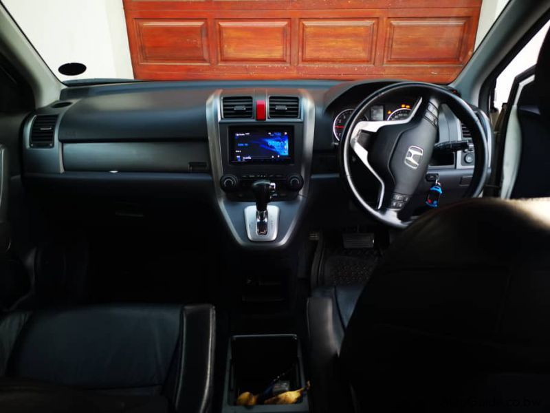 Honda CR-V 2.4 in Botswana