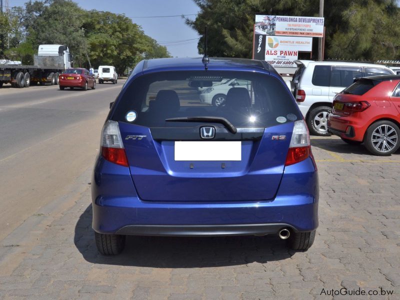 Honda Fit RS in Botswana