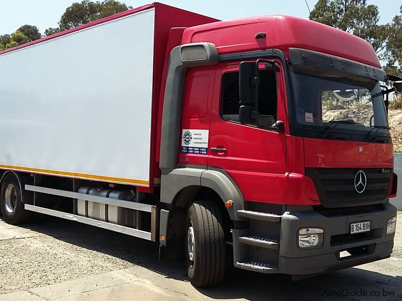 Mercedes-Benz 2533 in Botswana