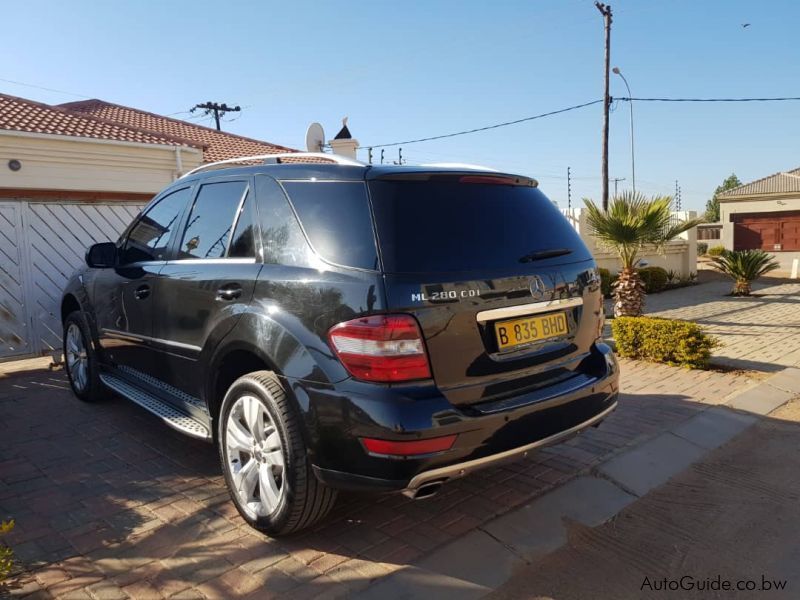 Mercedes-Benz ML 280CDI in Botswana