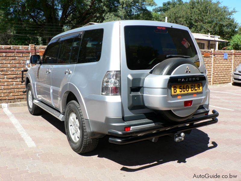 Mitsubishi Pajero V6 in Botswana