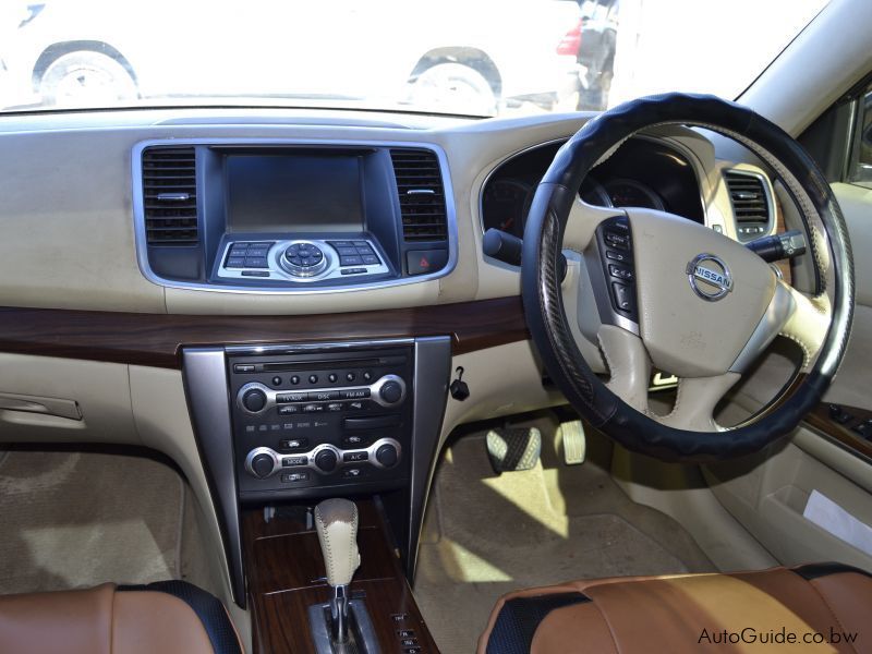 Nissan Teana 250XV in Botswana