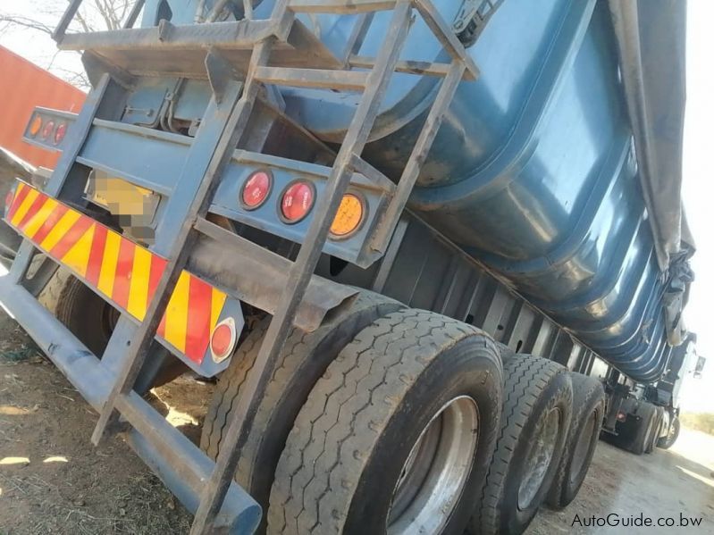 Top Trailer 40m3 in Botswana