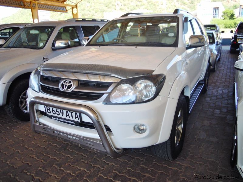 Toyota Fortuner  4.0 V6 in Botswana