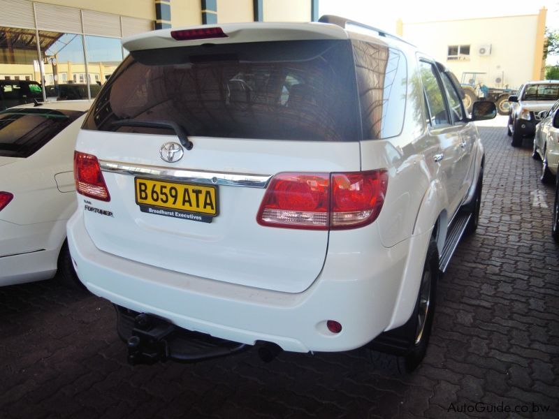 Toyota Fortuner  4.0 V6 in Botswana
