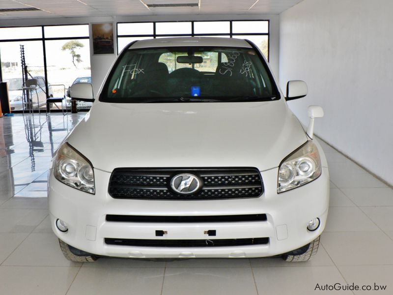 Toyota Rav4 in Botswana