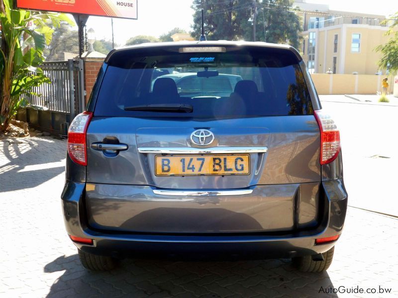 Toyota Vanguard in Botswana