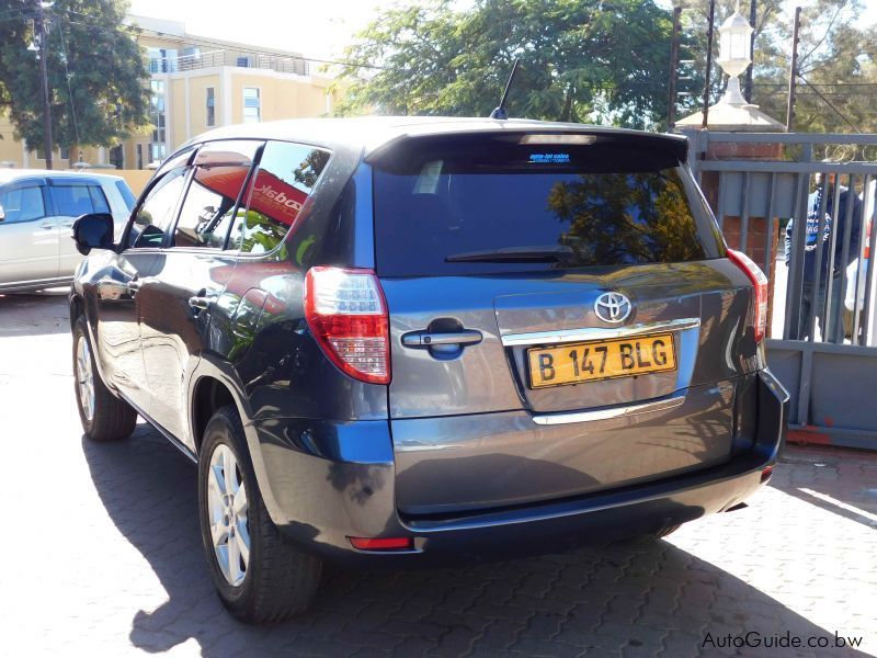 Toyota Vanguard in Botswana