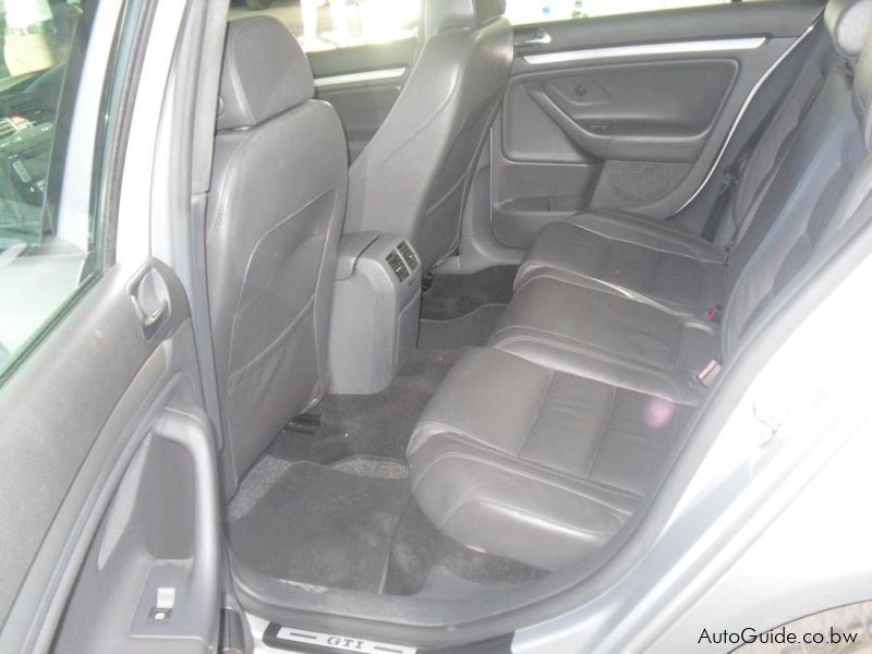 Volkswagen Golf 5 GTI 2.0 in Botswana
