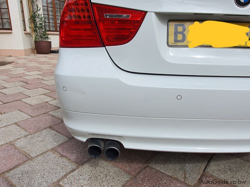 BMW 323i (E90 Facelift) in Botswana