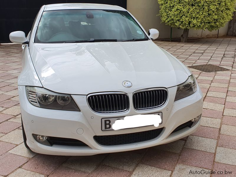 BMW 323i (E90 Facelift) in Botswana