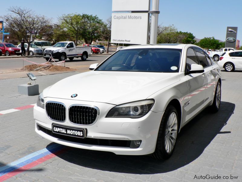 BMW 750i in Botswana