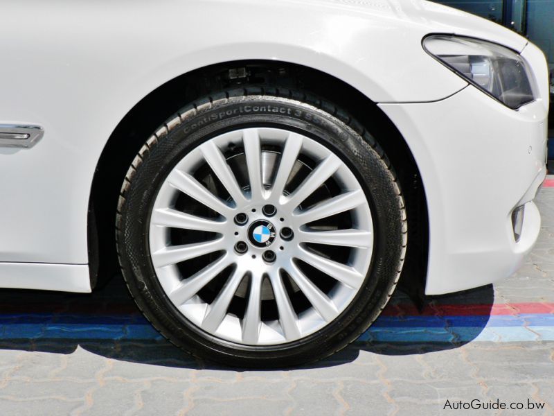 BMW 750i in Botswana