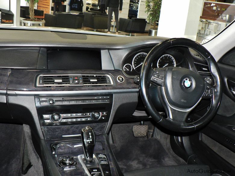 BMW 750i in Botswana