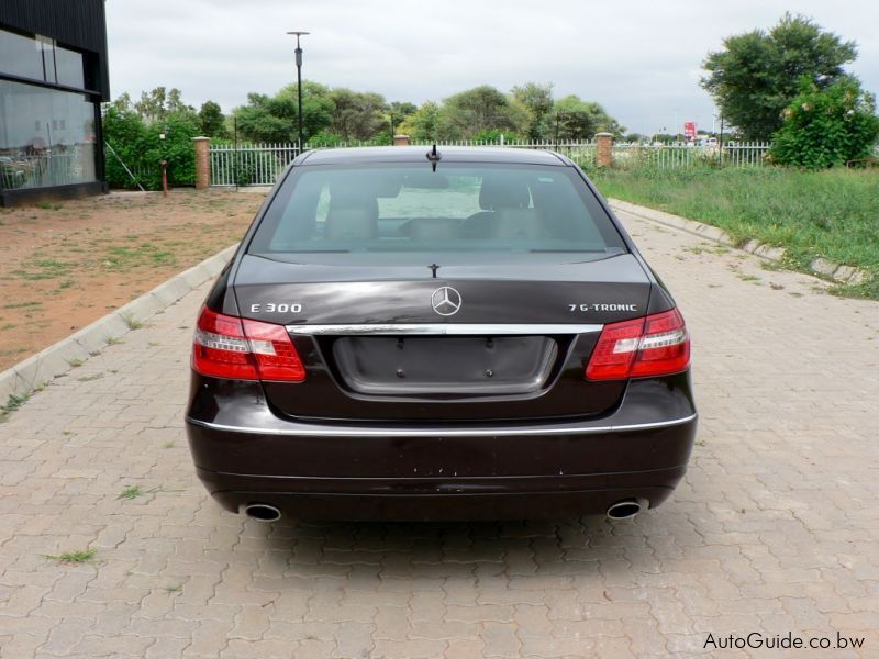 Mercedes-Benz E300 V6 in Botswana