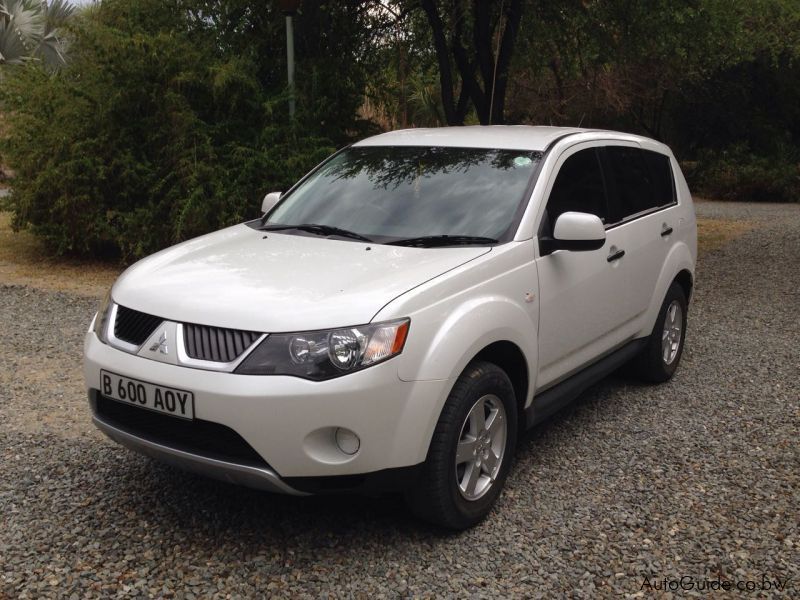 Mitsubishi Outlander in Botswana