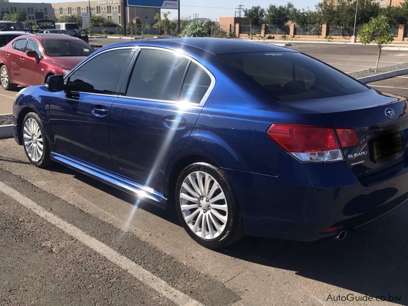 Subaru Legacy 2.5i in Botswana