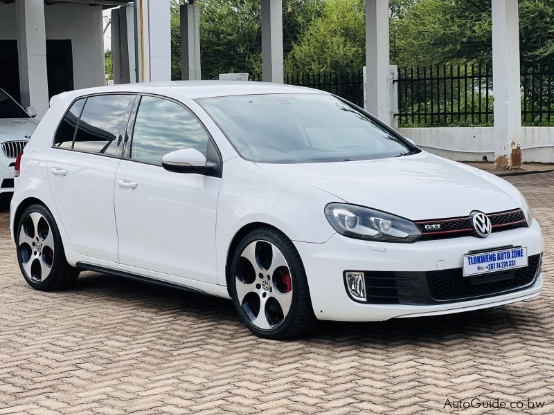 Benzin - Volkswagen Golf 6 GTI - 2009