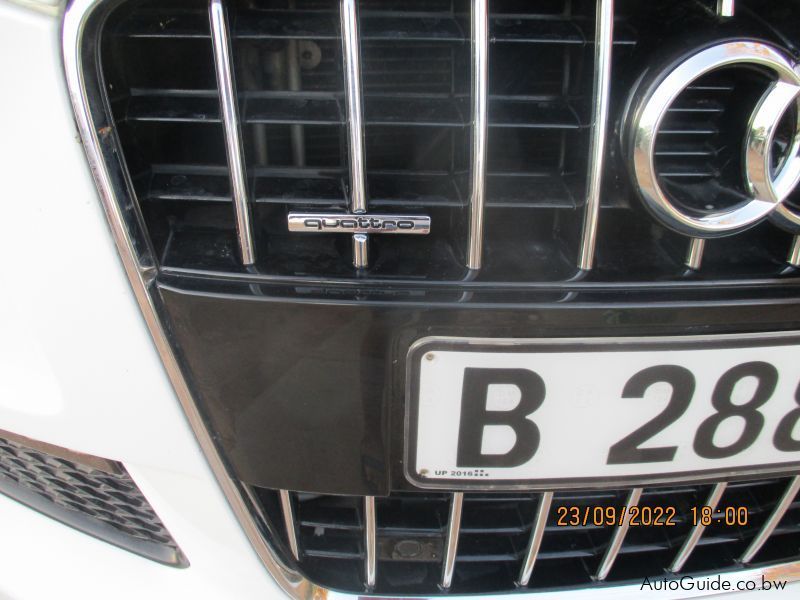 Audi Q7 TDI quattro s line in Botswana