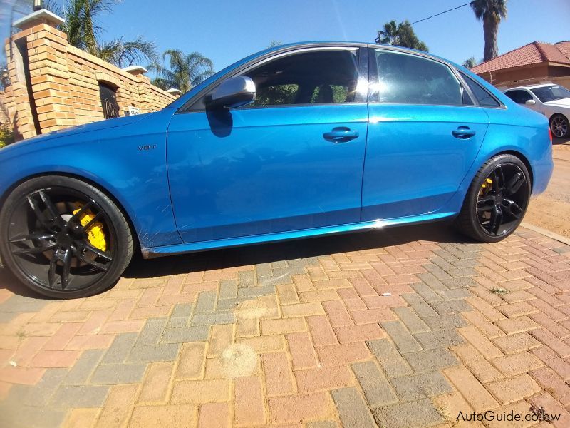 Audi S4 in Botswana