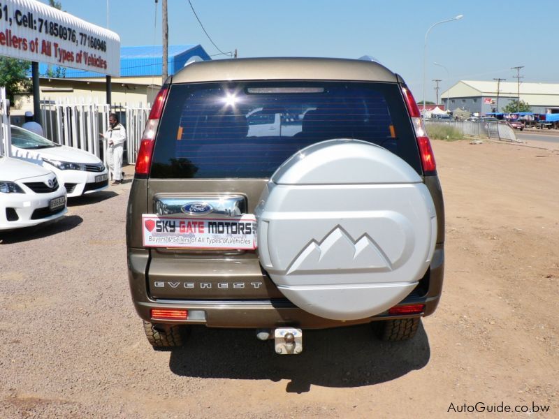 Ford Everest  in Botswana